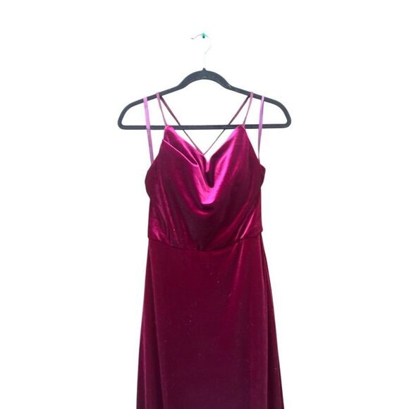 Morilee LUSTROUS VELVET BRIDESMAID DRESS size 6 Holidays Formal Prom - Picture 3 of 4